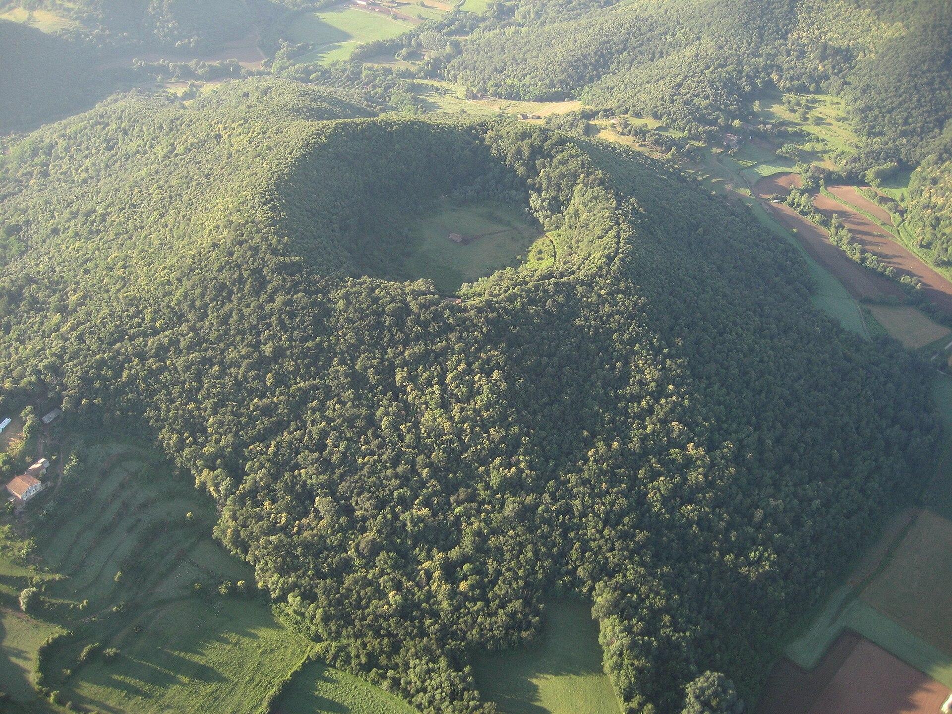 Collsacabra Guide: Villages, Cliffs and Country Roads